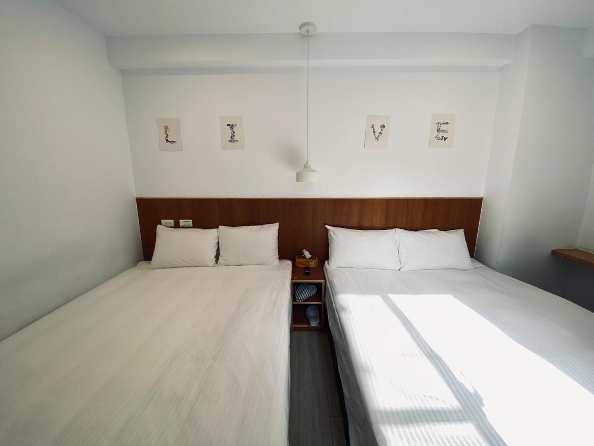 良文旅 Ryou Hotel Tainan Esterno foto