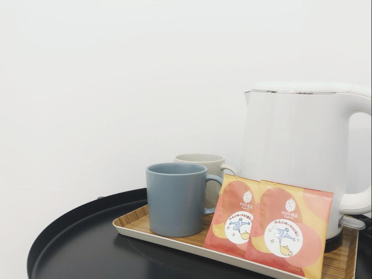 良文旅 Ryou Hotel Tainan Esterno foto