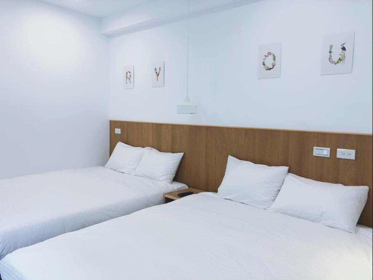 良文旅 Ryou Hotel Tainan Esterno foto